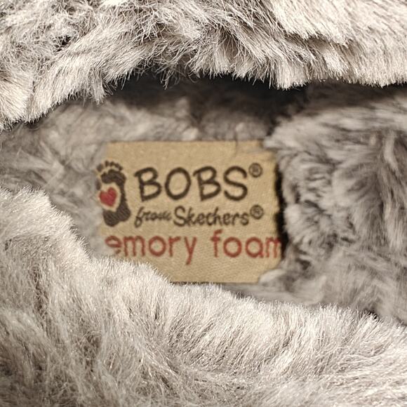 Bobs Skechers Women Size 6 Too Cozy Slippers Gray Plush Pastel Cats Print Winter - Picture 7 of 9